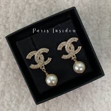Chanel CC Logo Ribbon Pearl Pendant Earrings GHW - Paris Insider HK limited