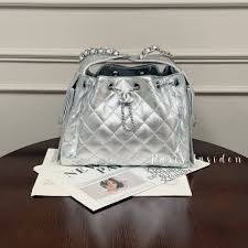Chanel 25 Hobo Bag S size AS5631 – Silvery (銀色） - Paris Insider HK limited