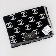 Chanel 25B Small CC Logo Reversible Scarf – Black 黑 - Paris Insider HK limited
