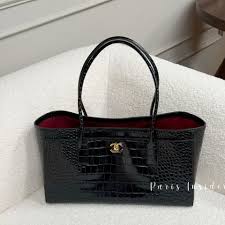 Chanel 26S Cap AAB910 – Dark Burgundy (深酒紅色) - Paris Insider HK limited